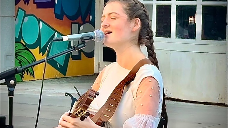 My guitar DEBUT Reckless love of 16 years old Avelina