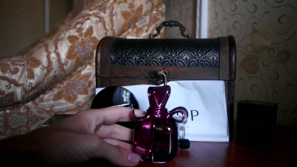 Versace, Nina Ricci, Relouis : Пустые Make Up