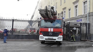 Пожар в Москве. Горит здание Министерства Обороны РФ.