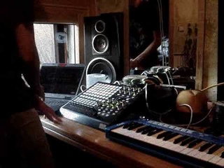 Nikita Stalker akai apc40 ableton live beat limusine live @t home ...indian kie beats