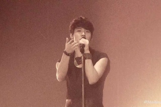 121103-121104  Arena Tour in Japan @ Kobe - I don’t know ()