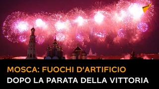 Mosca: fuochi d'artificio per la Vittoria