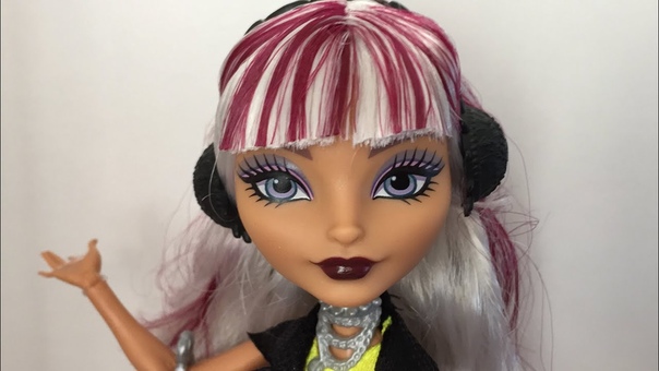 New 2015 EVER AFTER HIGH Dolls: Melody Piper Doll