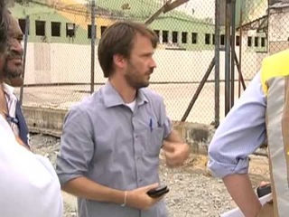 Secretário de Ordem Pública do Rio é agredido em estacionamento irregular.