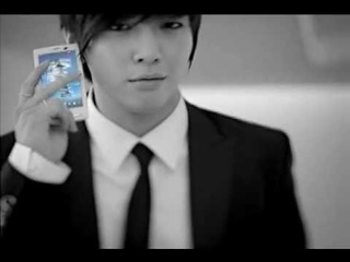 CF  Yong Hwa in Sony Ericson Xperia X10 (20s)