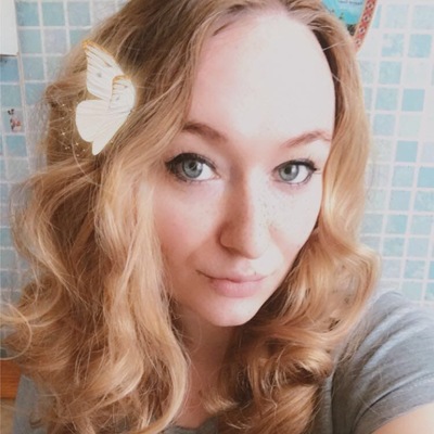 Lewd und verspielte Hure Alice Manson will irgendwie streicheln und Schwanz lutschen Lewd und verspielte Hure Alice Manson will irgendwie streicheln und Schwanz lutschen