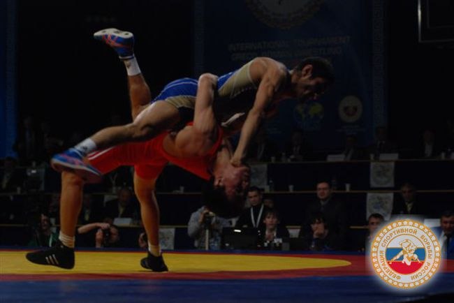 Max Tkachuk | Ровно