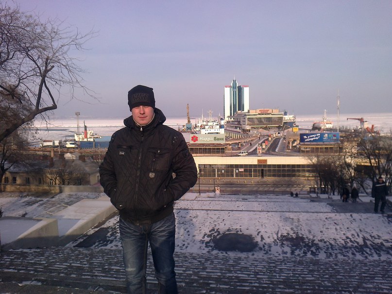 Артур Пирогов | Луганск