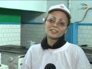 В Зугрэсе работает социальная столовая