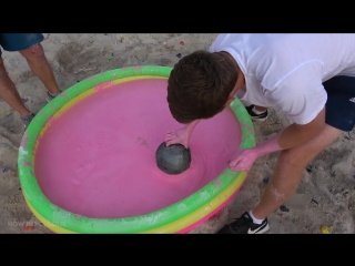 BOWLING BALL Vs. OOBLECK from 45m!
