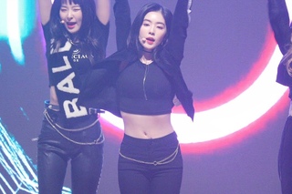 180302 레드벨벳 (Red Velvet) ’빨간 맛’ 아이린 4K 직캠 @서울 호서 입학식 4K Fancam by -wA-