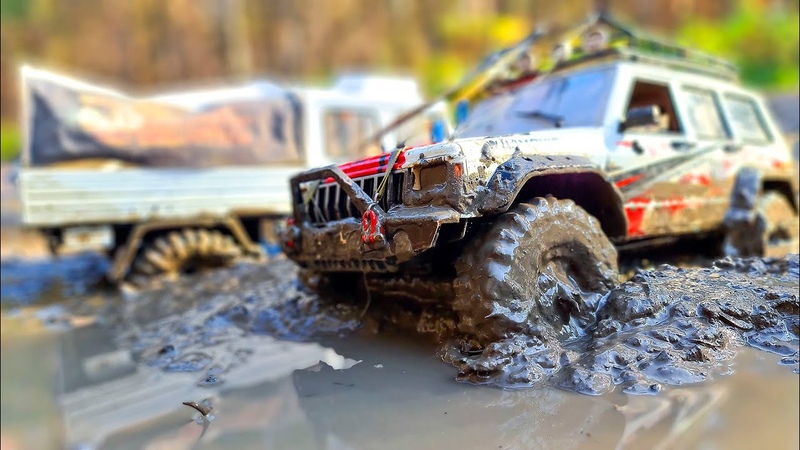 Off Road Drama: RC JEEP Cherokee and RC TRUCK Unimog Tackle Mud with Epic Winch