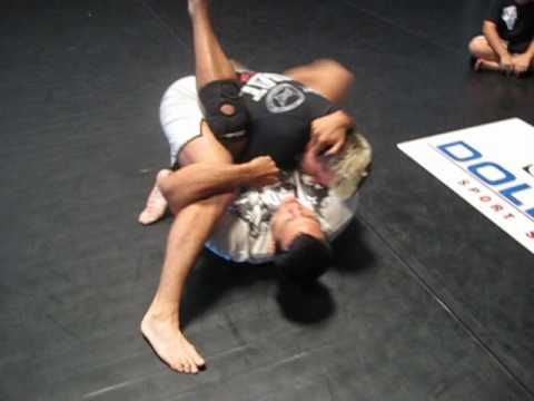 Vinny Magalhaes: Flower Sweep to Triangle Choke vinny magalhaes: flower sweep to triangle choke vinny