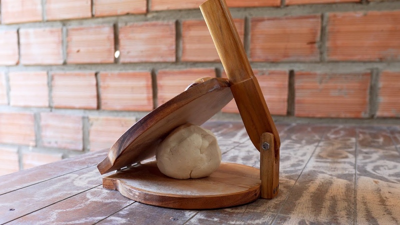 Maquina para hacer AREPAS, haciendolo